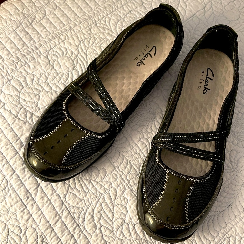 Clark’s Privo Black Comfort Slip on Flat Loafers Sz 10 NWT